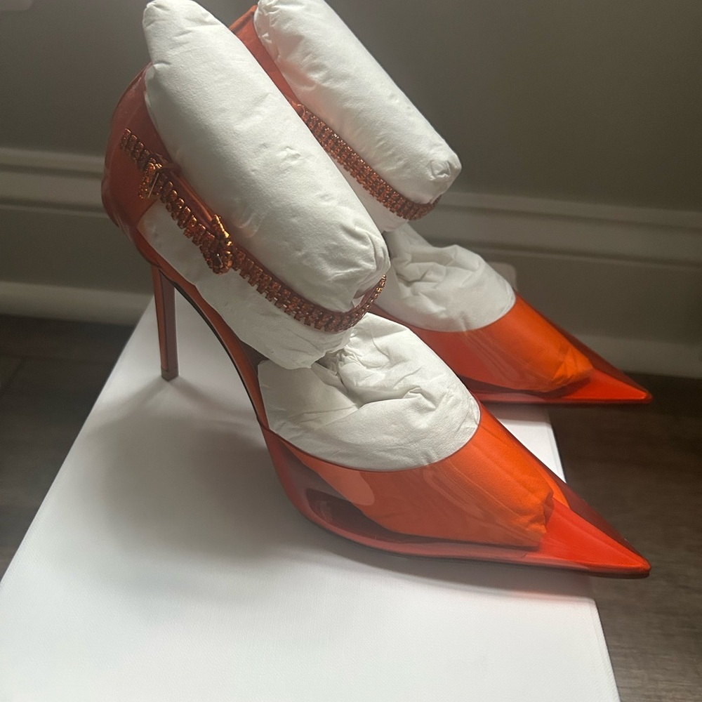 NIB AMINA MUADDI Ursina Glass 105 Vinyl & Leather Pump SZ 7.5 or 37.5